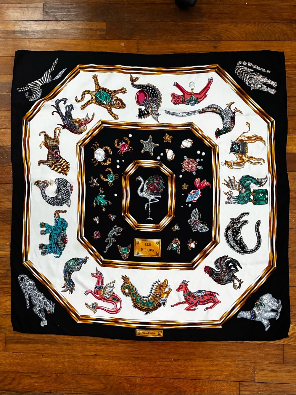 Jewelry Les Bijoux Animal Motif Brooches Novelty Scarf Rare By Danielle Nicole